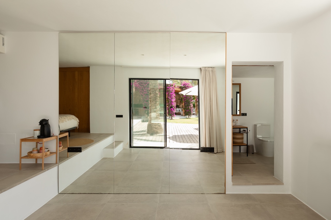 Resa Estates Ibiza for sale villa sea views koop bedroom.jpg